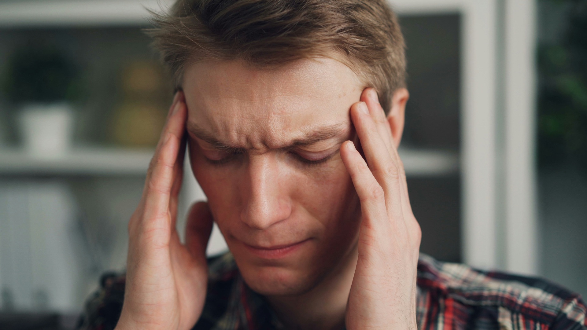 Connexion entre le corps et l’esprit : 20 symptômes qui peuvent se manifester si vous y pensez suffisamment fort