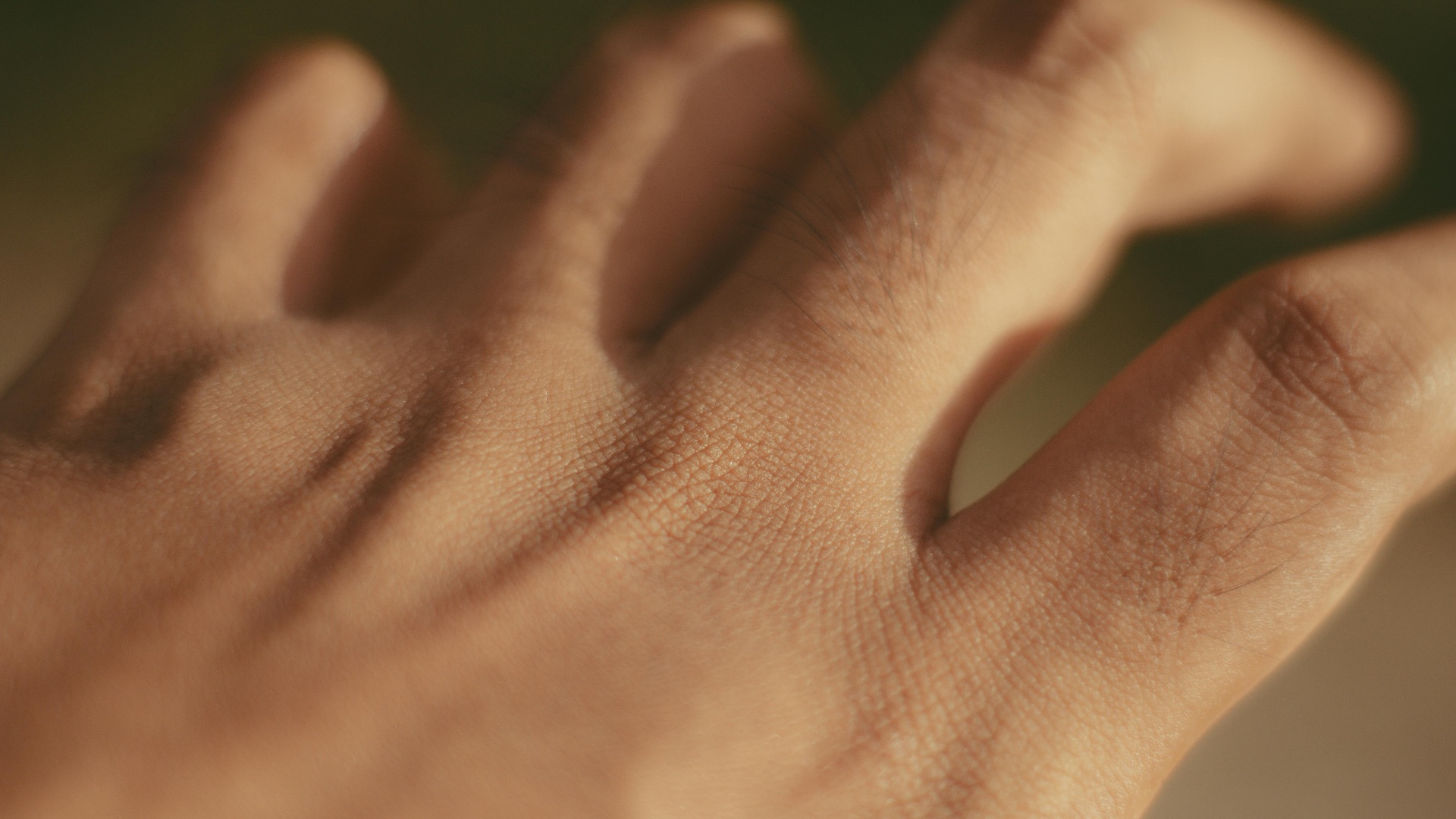 8. Picotements dans les mains ou les pieds