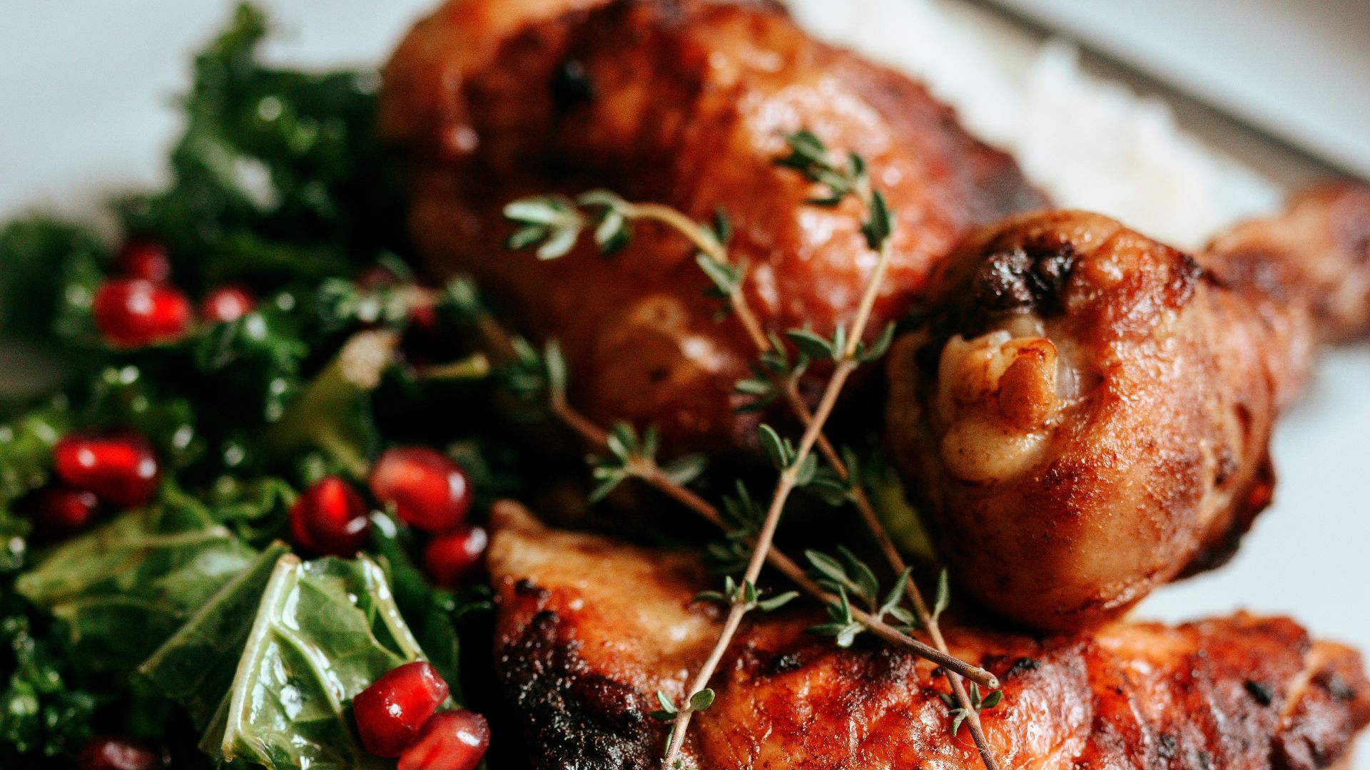 3. Cuisses de poulet au four avec légumes rôtis