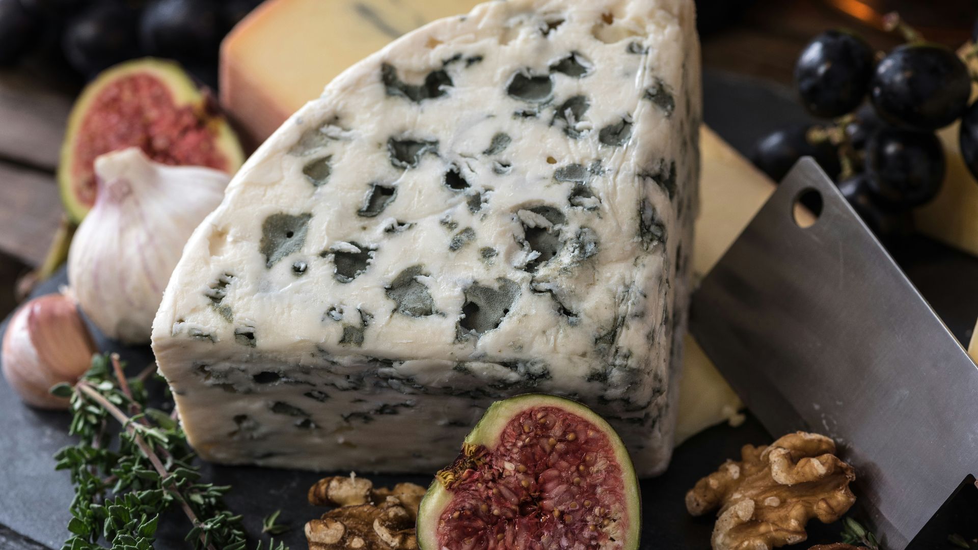 8. Tout ce qui contient du fromage bleu