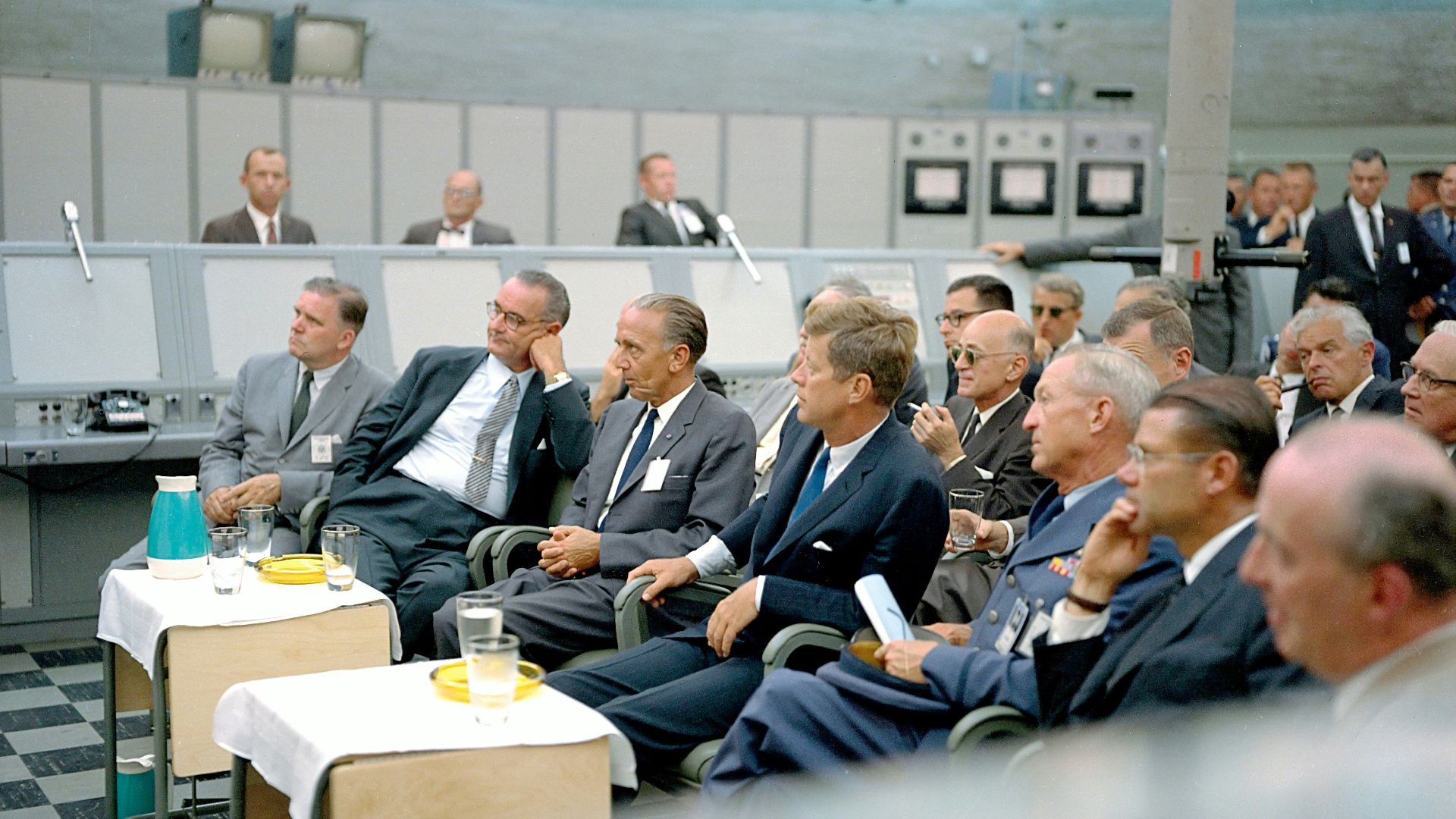 5. Privilégier les luttes de succession au détriment de la gouvernance