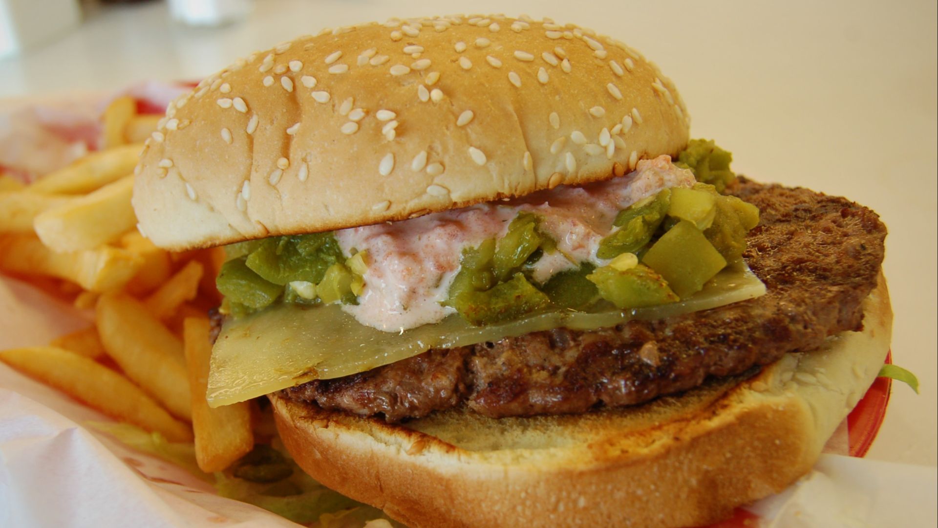 17. Le cheeseburger au piment vert du Nouveau-Mexique