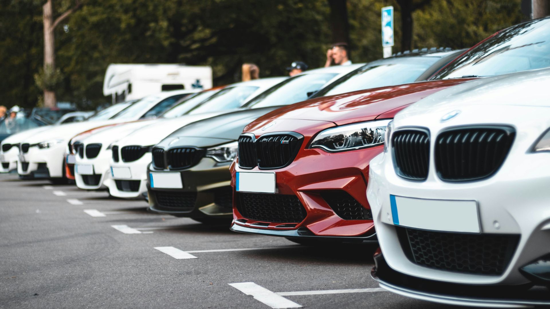 3. Si vous vous dirigez vers une voiture en particulier ou si vous flânez