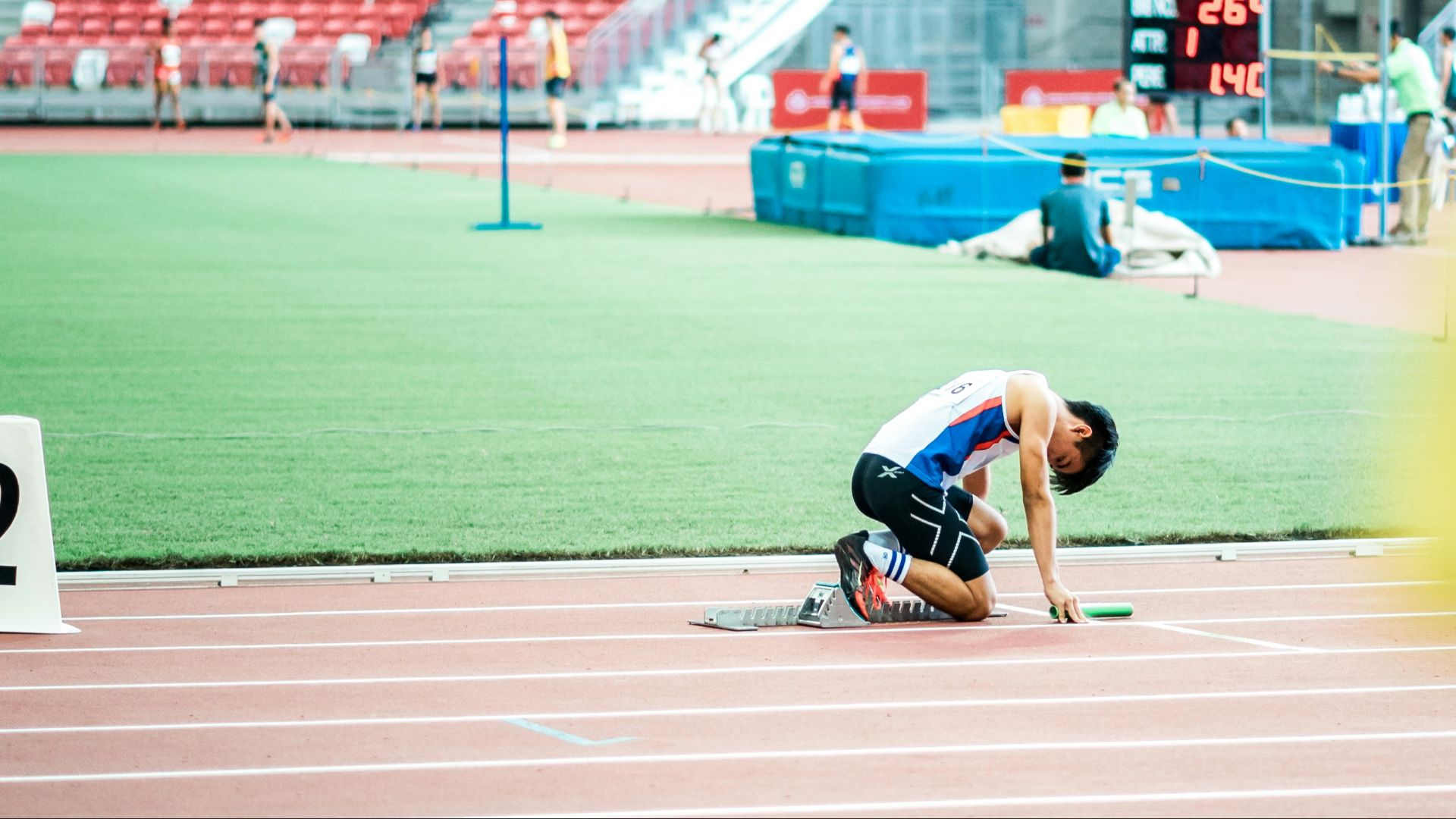 8. Explosions publiques après une disqualification