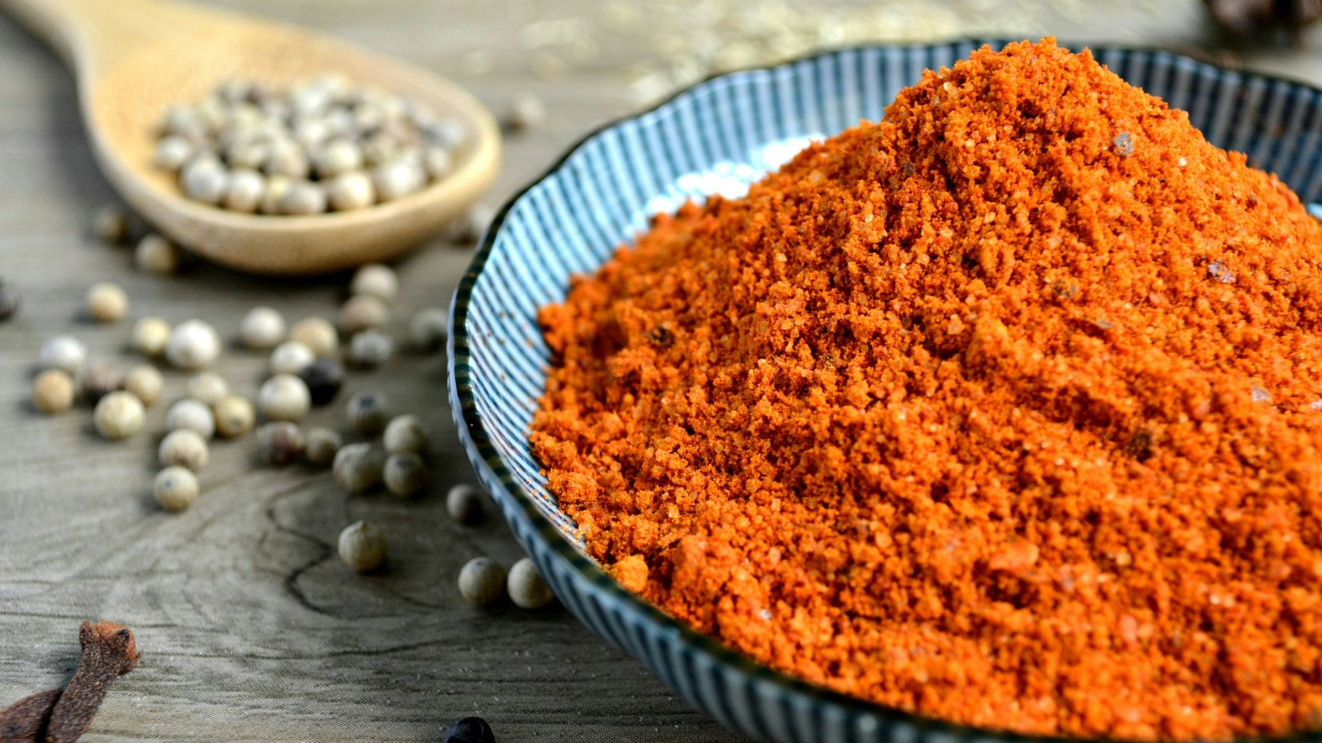 18. Poudre de curry fort ou poudre de curry Madras