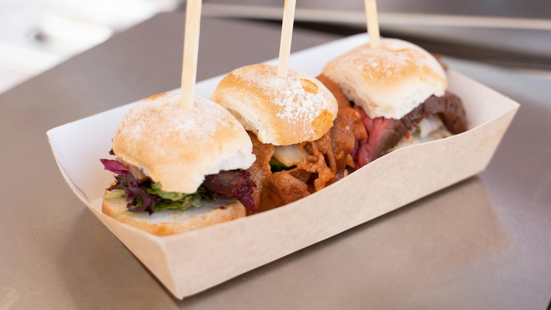 11. Mini-burgers aux boulettes de viande