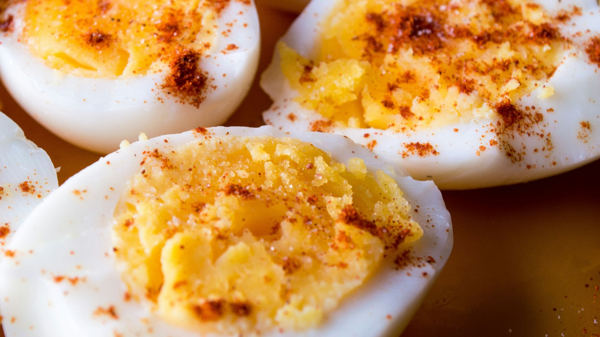 18. Œufs mimosa au paprika