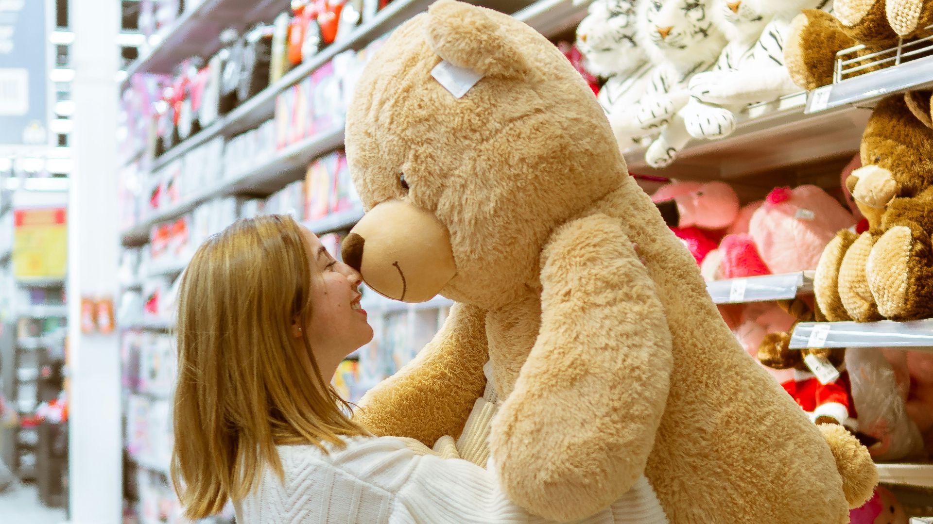 10 cadeaux de Saint-Valentin surestimés et 10 options éprouvées que tout le monde adore
