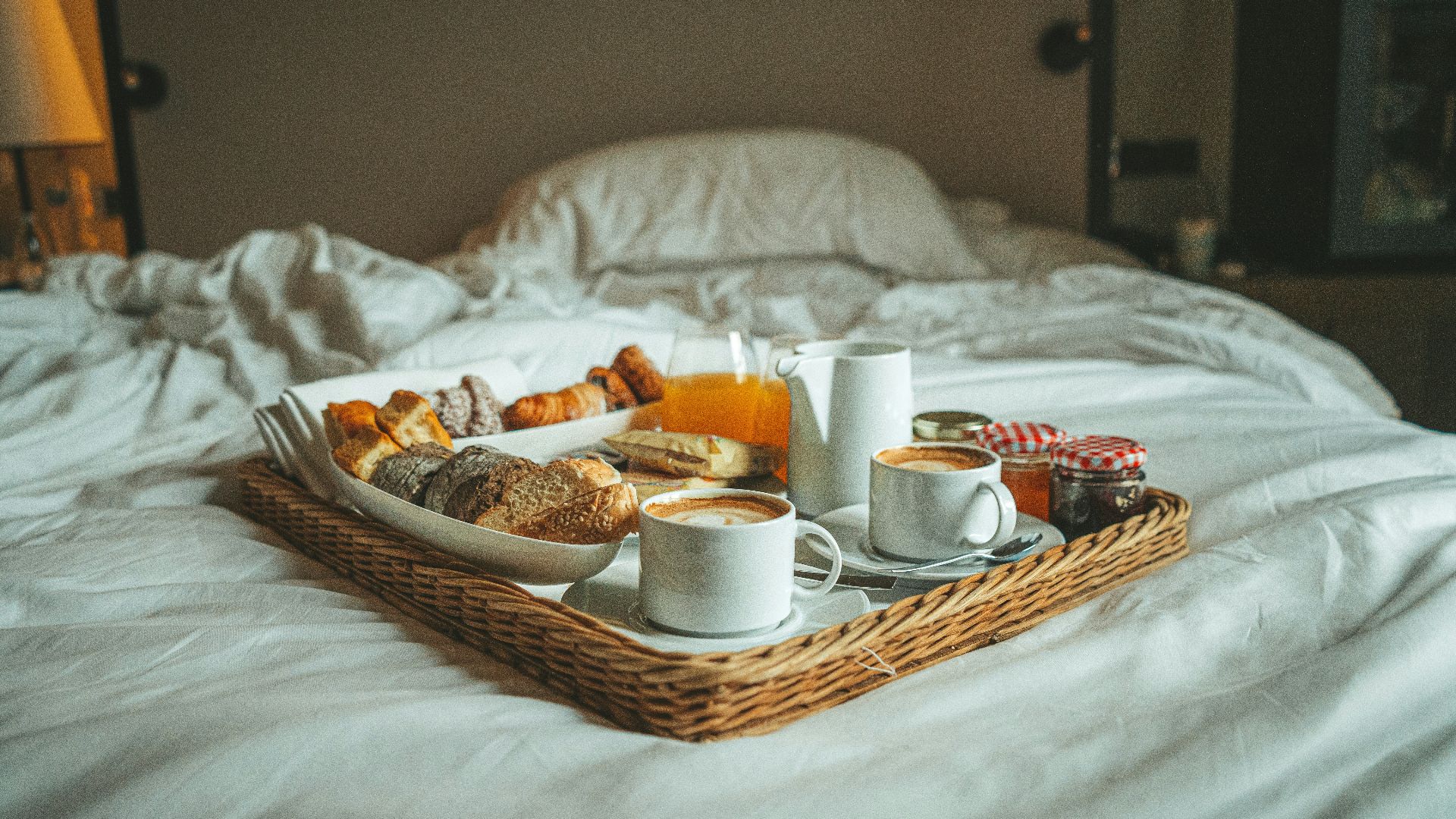 10. Petit-déjeuner ou café au lit