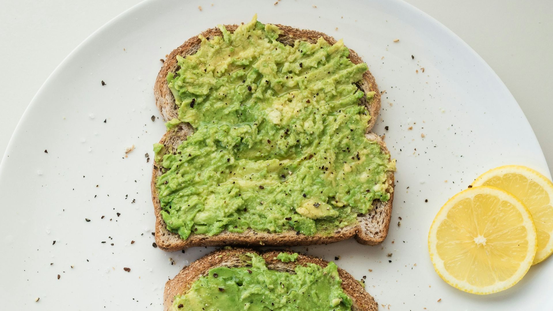 2. Toast à l'avocat sur pain complet