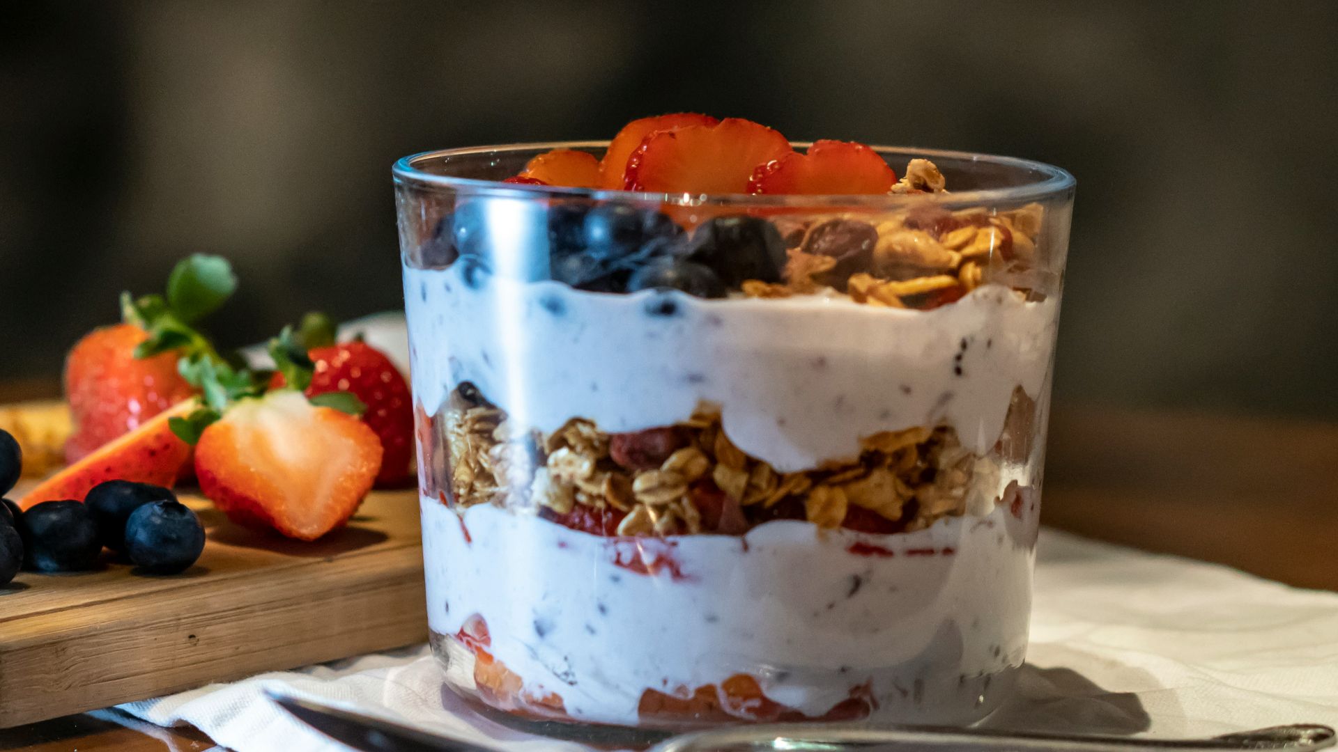 12. Parfait au yogourt et à la noix de coco