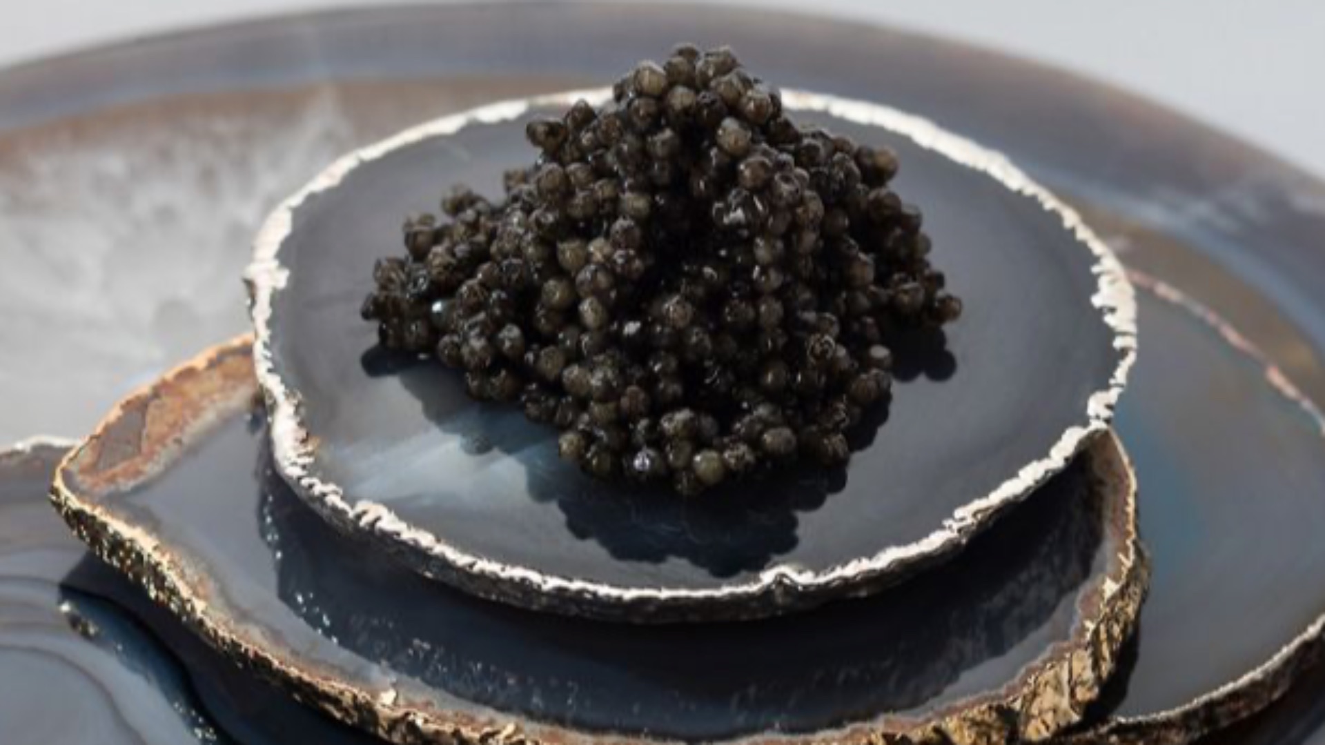 1. Caviar Almas