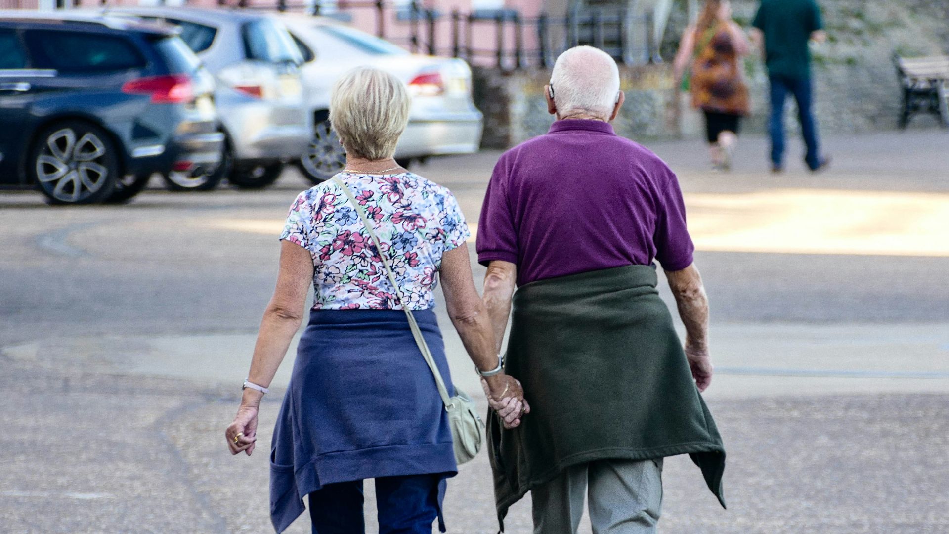 5. Plaisanter en disant qu'ils sont « pratiquement à la retraite » même s'ils ne le sont pas