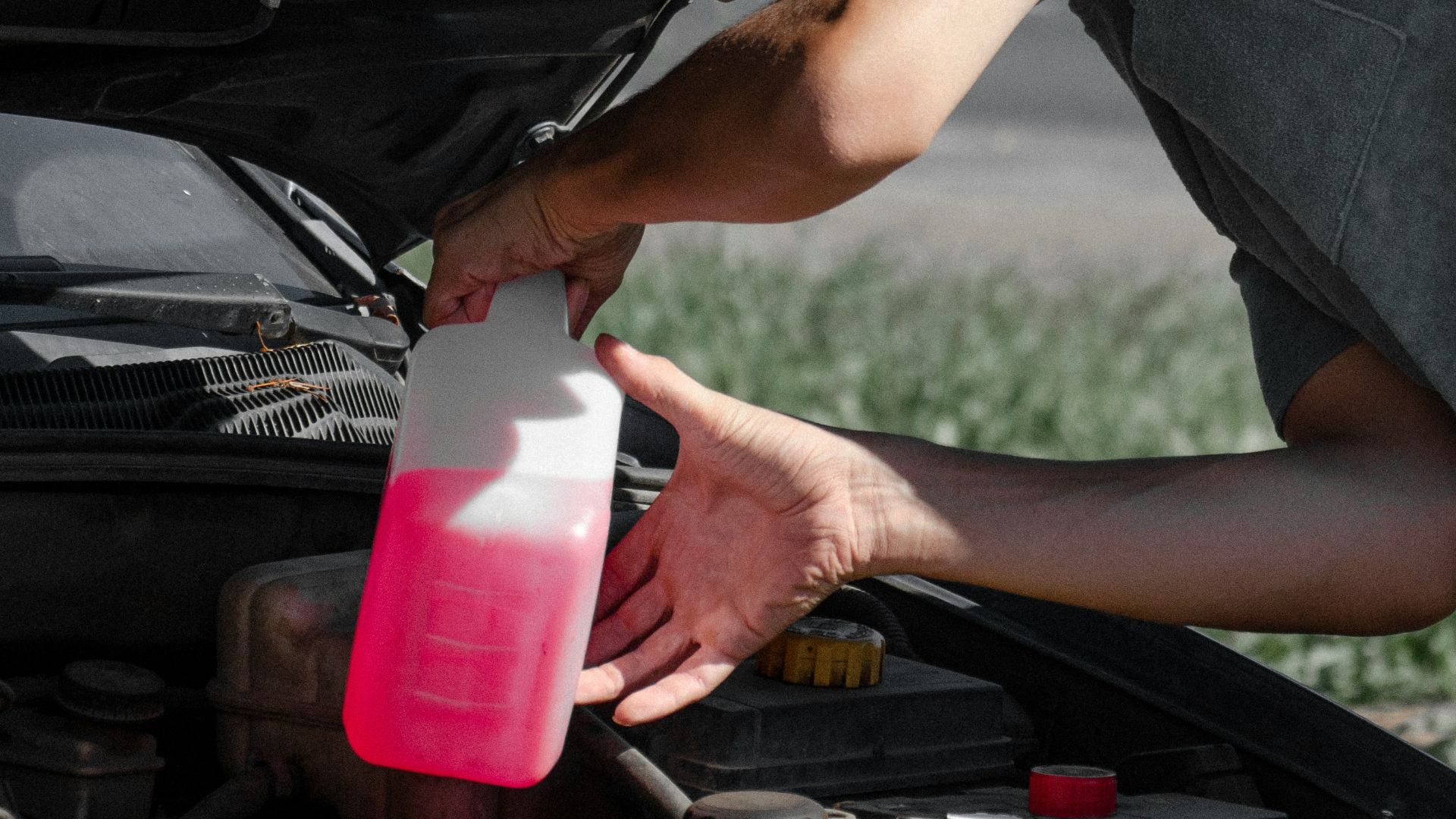 2. Liquide de refroidissement du moteur et protection antigel