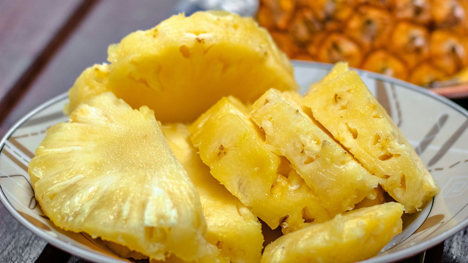 6. Ananas