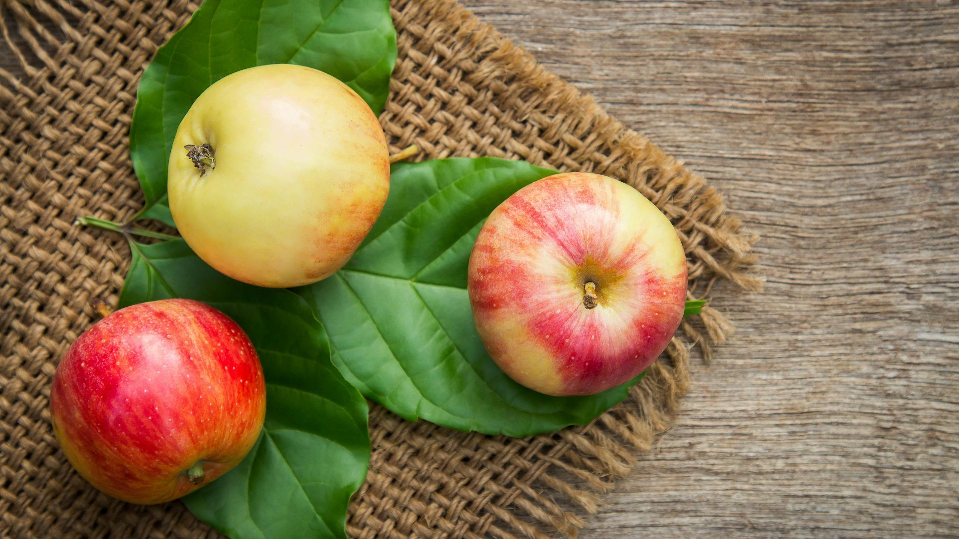 7. Les pommes