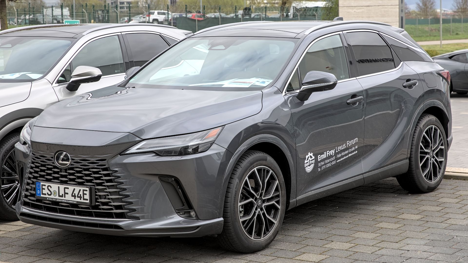 8. Lexus RX : le luxe fiable coûte toujours aussi cher que le luxe