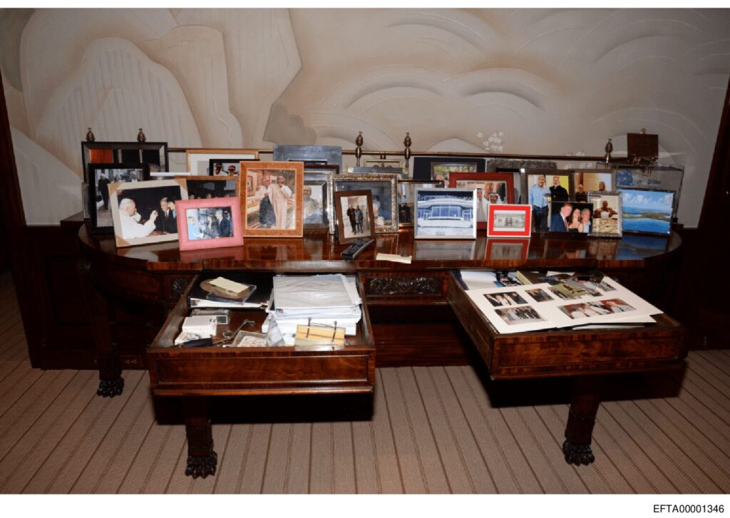 Blank docs and tacky decor