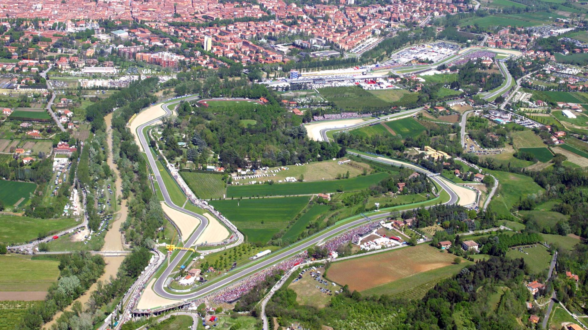 8. Autodrome Enzo et Dino