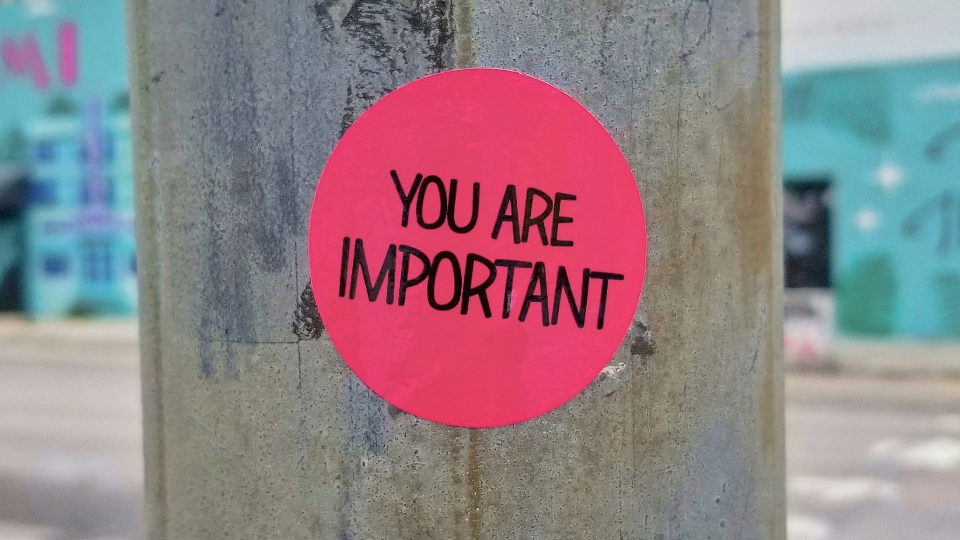 9. Apprenez à faire des compliments sans vous rabaisser