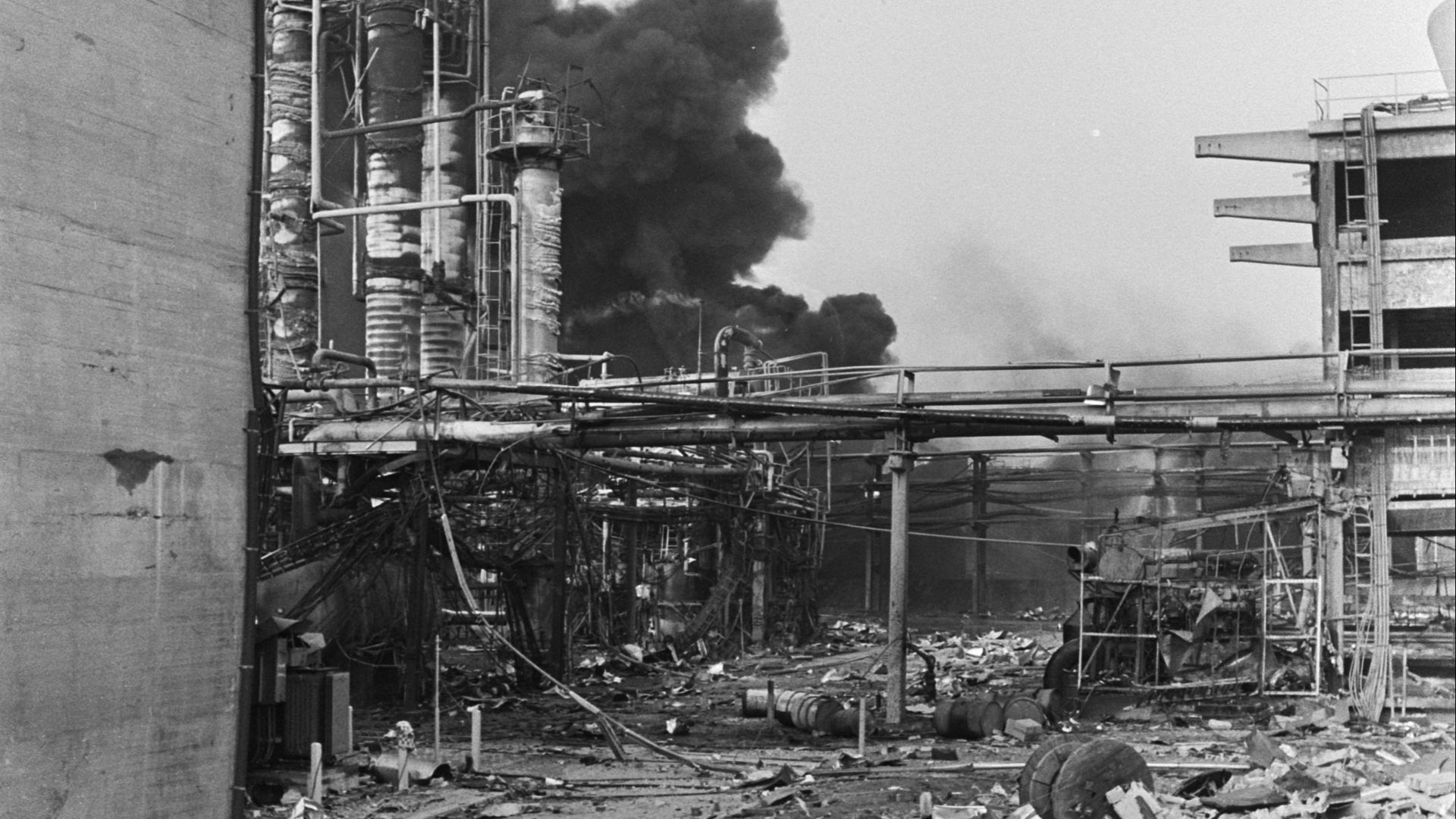 2. Explosion de l'usine chimique de Flixborough