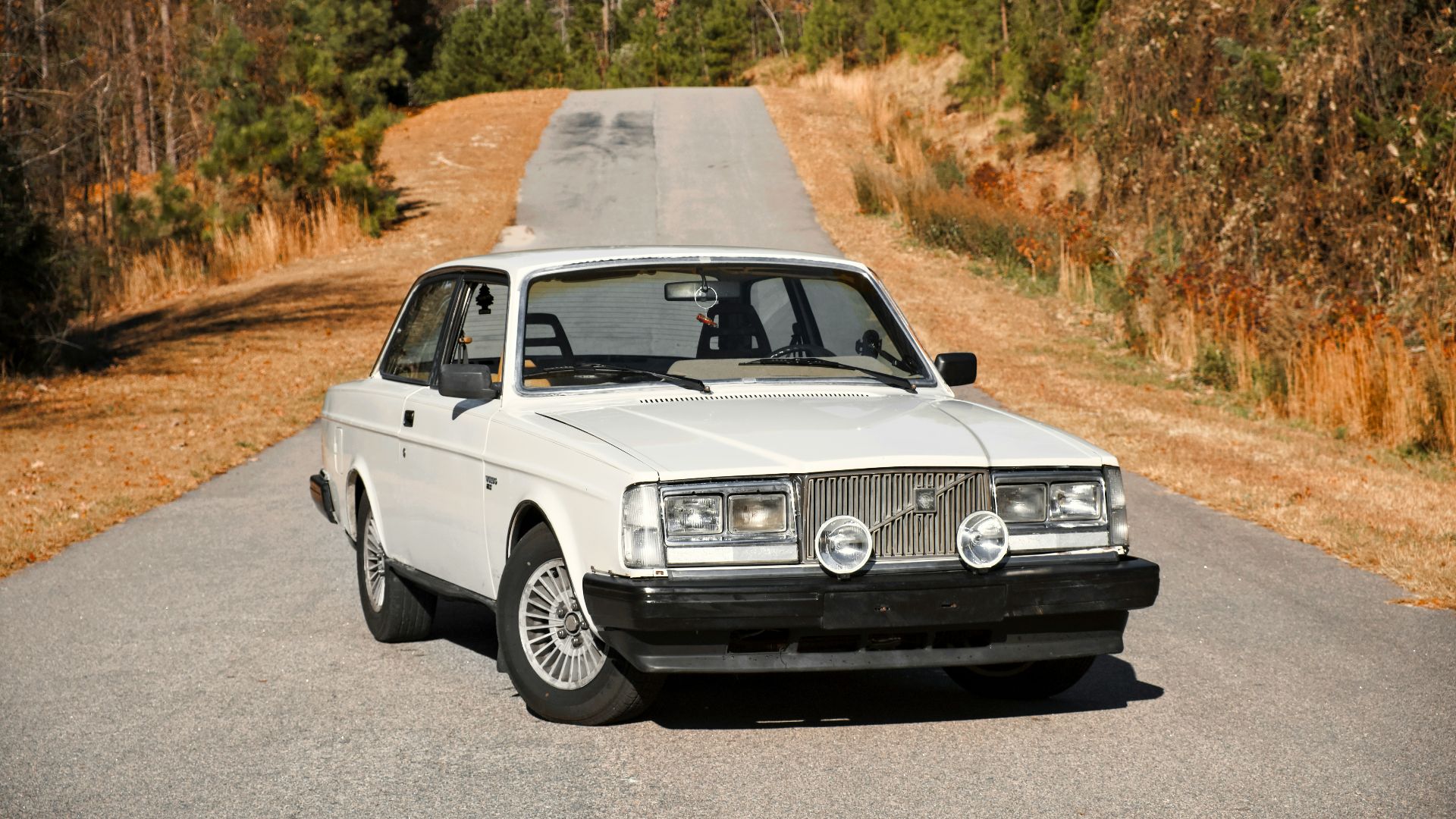 10. Volvo 240