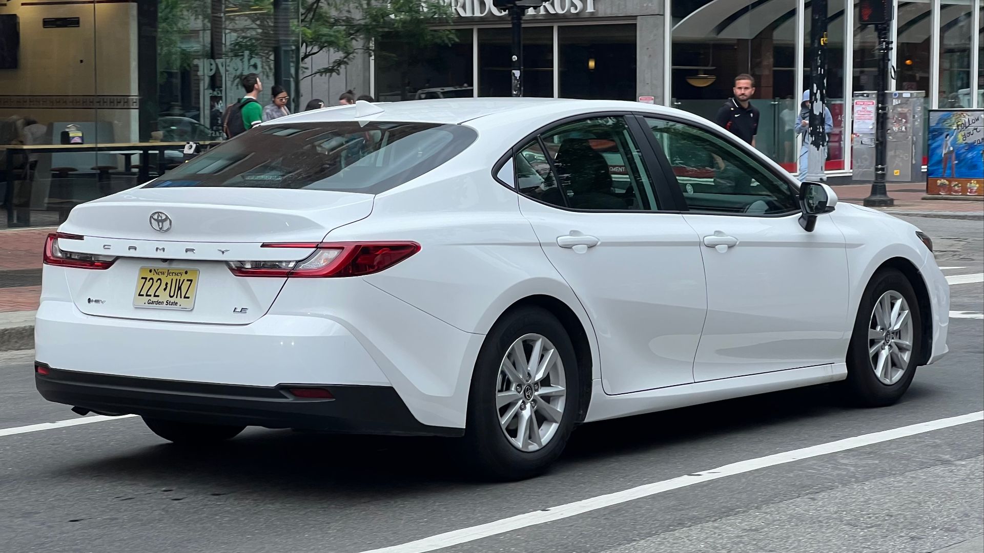 8. Toyota Camry hybride