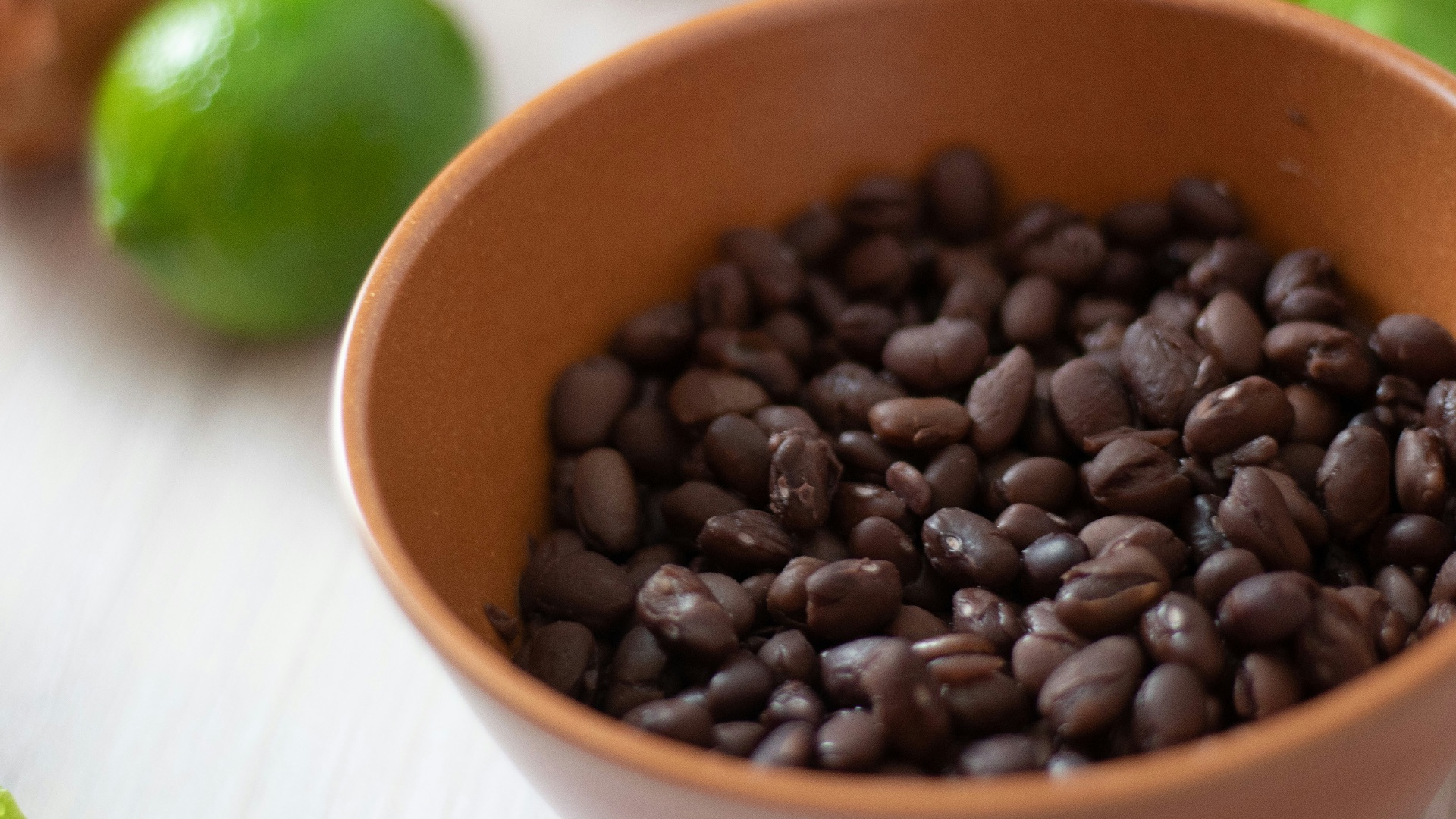 13. Haricots noirs en conserve