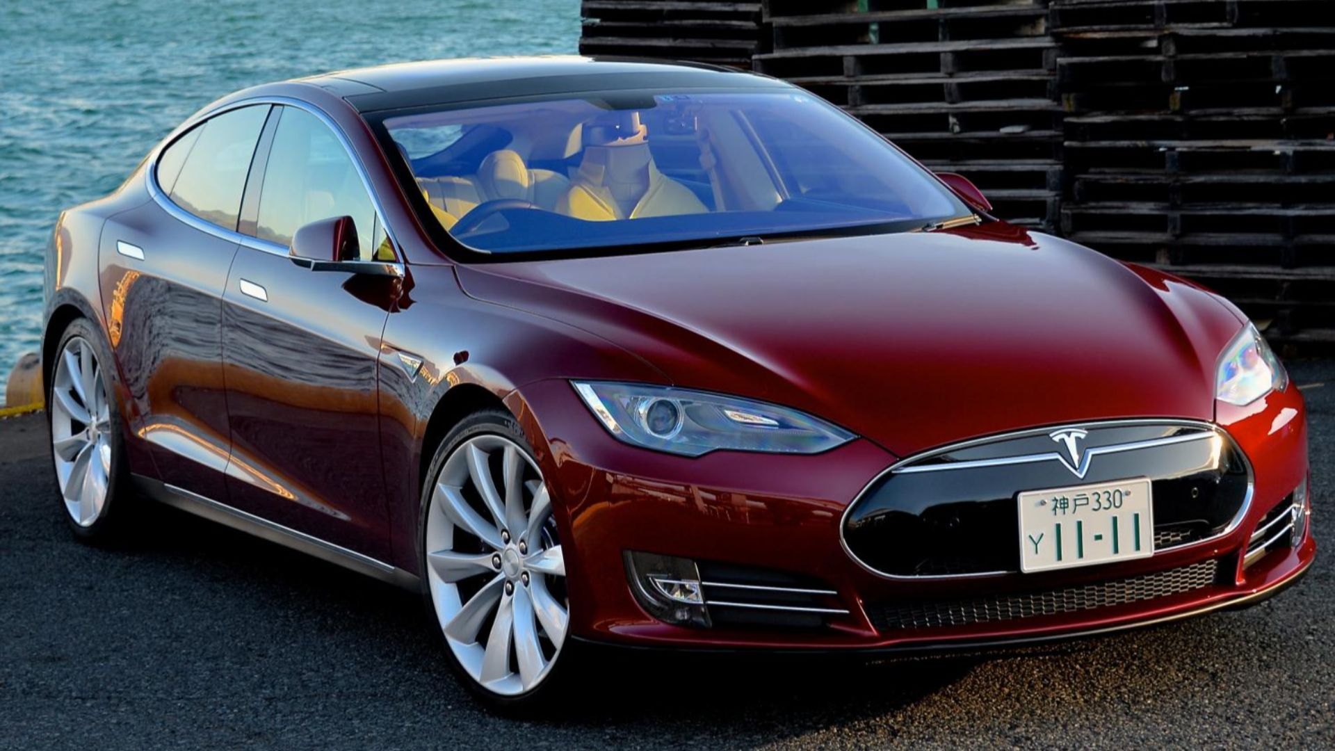 20. Tesla Model X / Model S