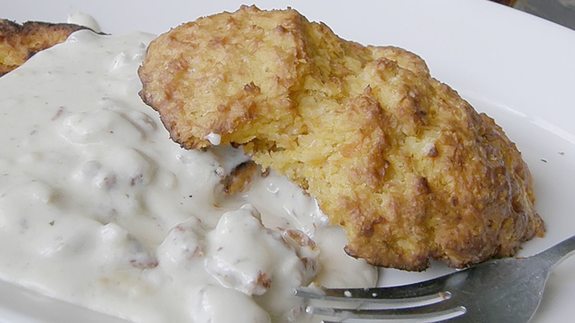16. Biscuits et sauce