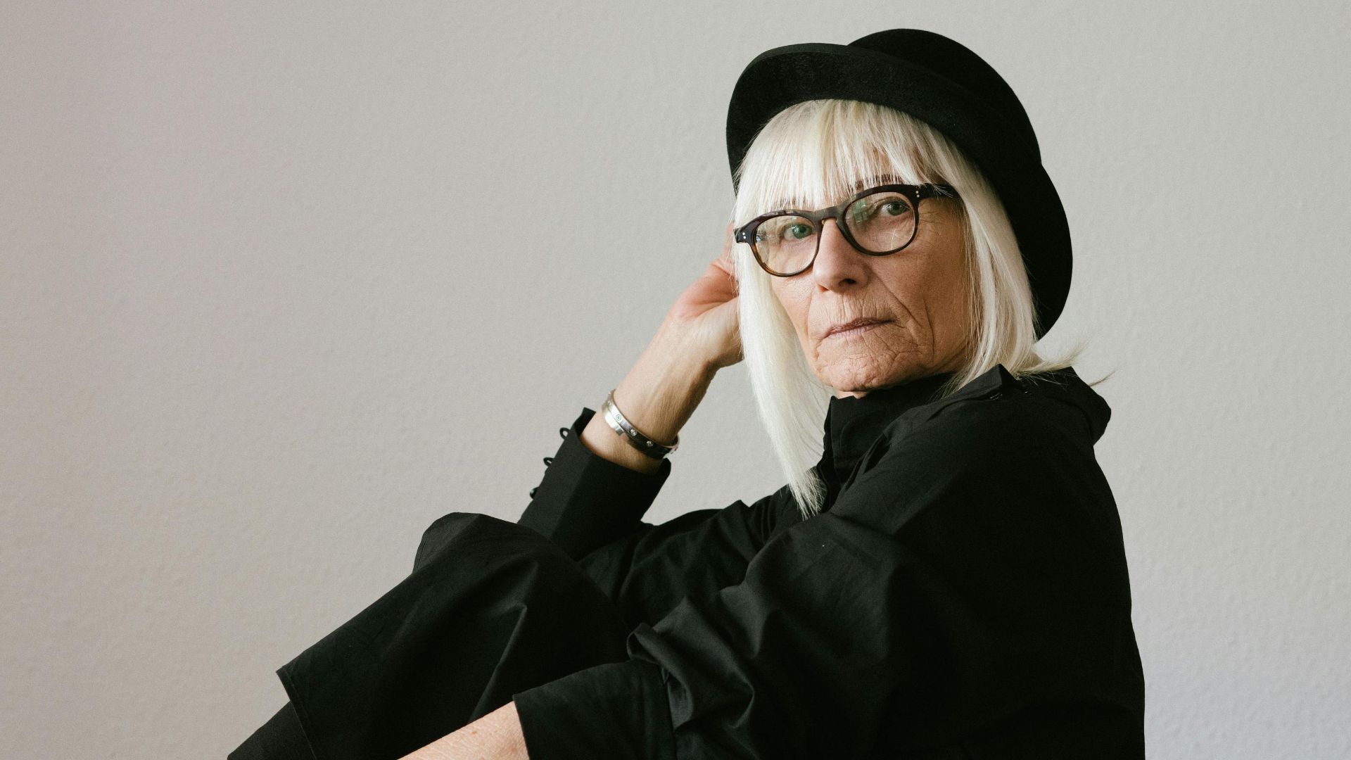 12. Les femmes âgées devraient « modérer leurs propos »