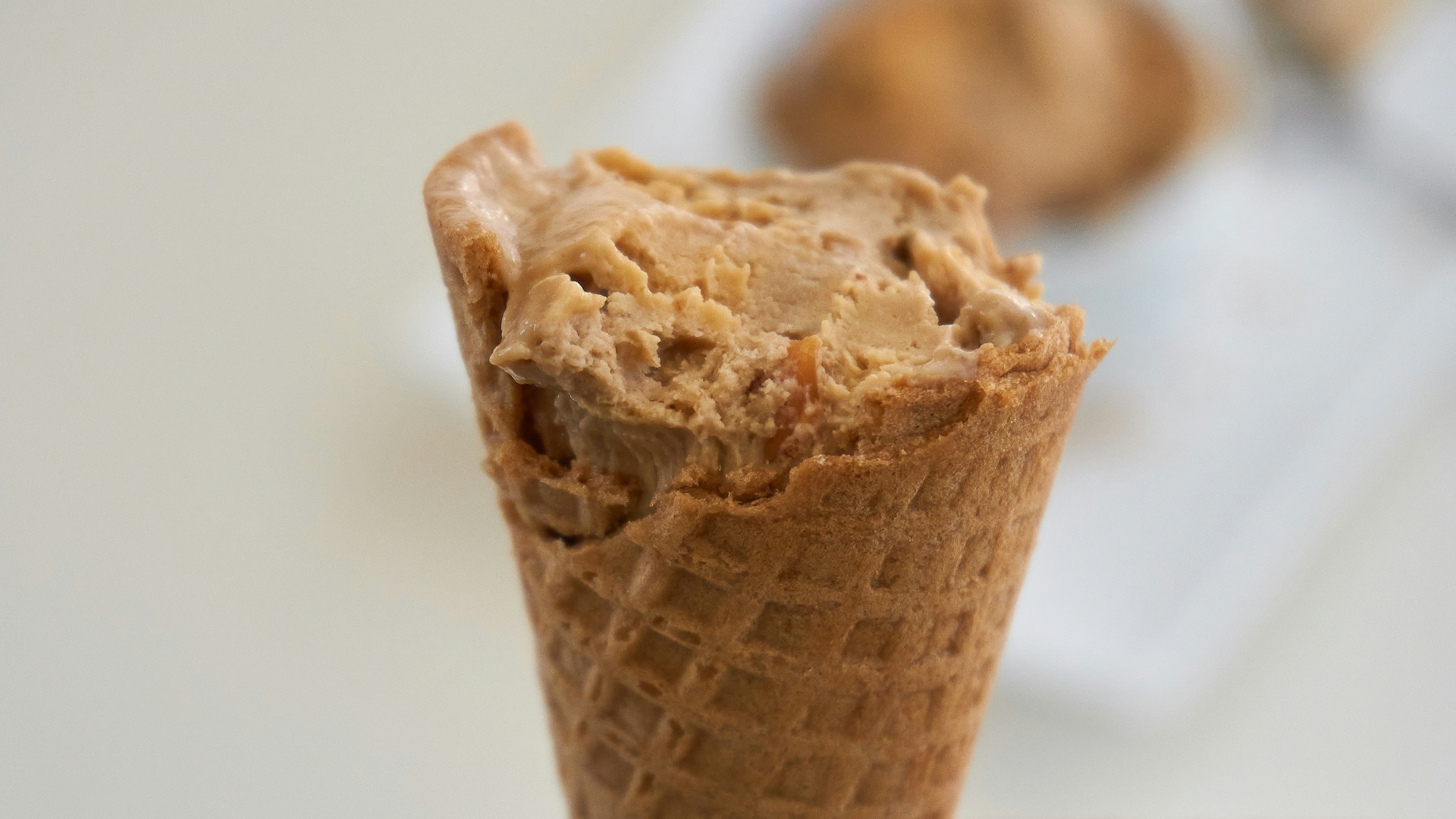 16. Crème glacée à la banane et au beurre de cacahuète