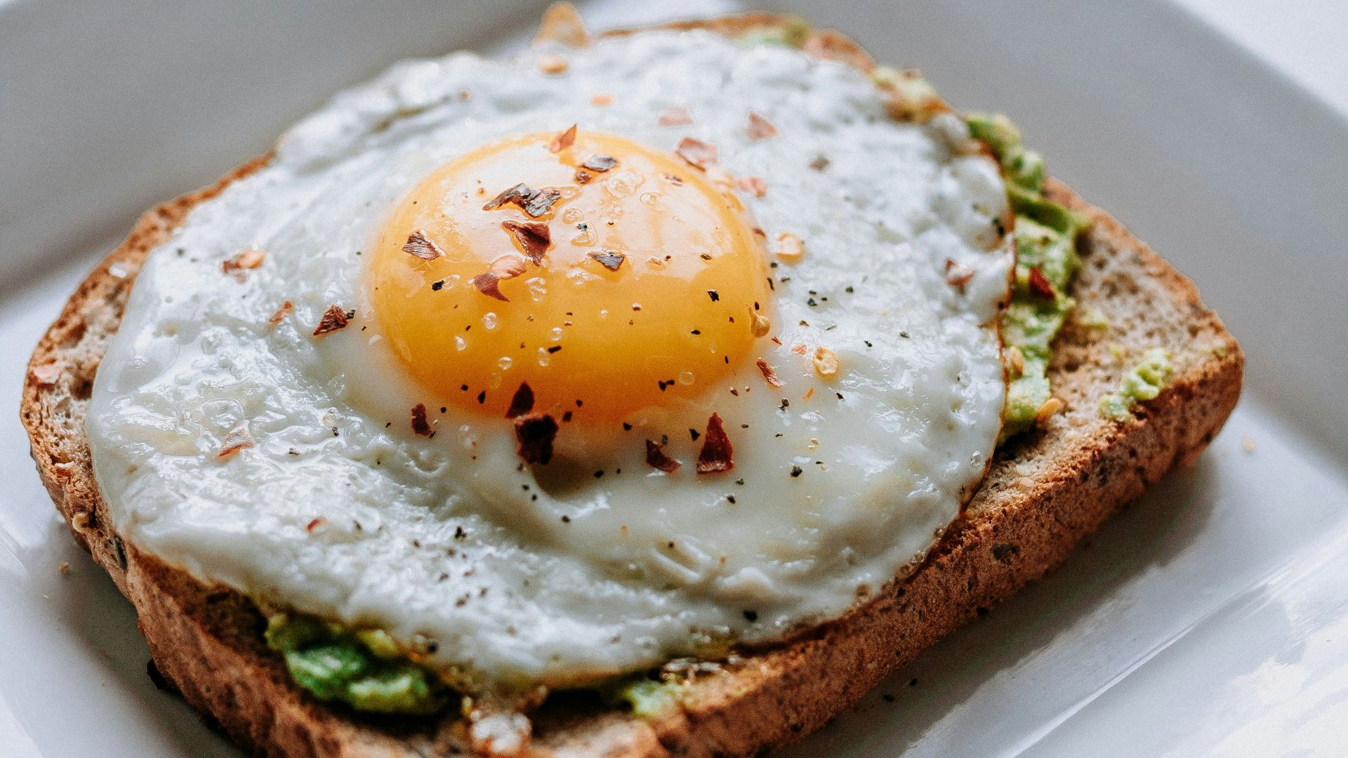 3. Les protéines au petit-déjeuner aident