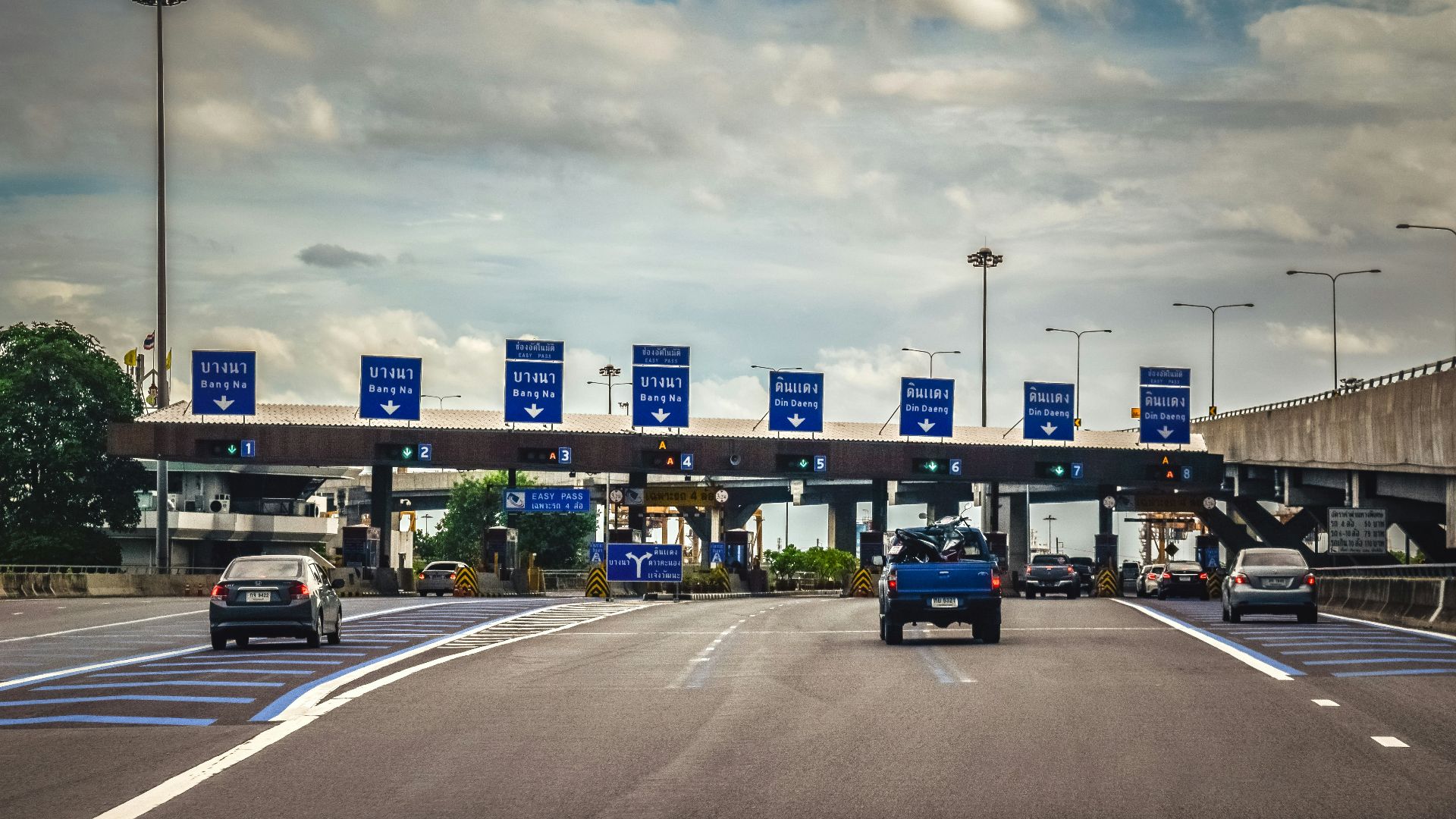 5. Parking à l'aéroport et routes à péage