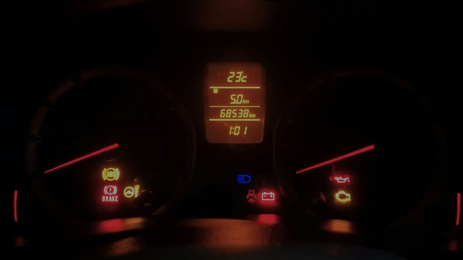 5. Un voyant « Check Engine » clignotant