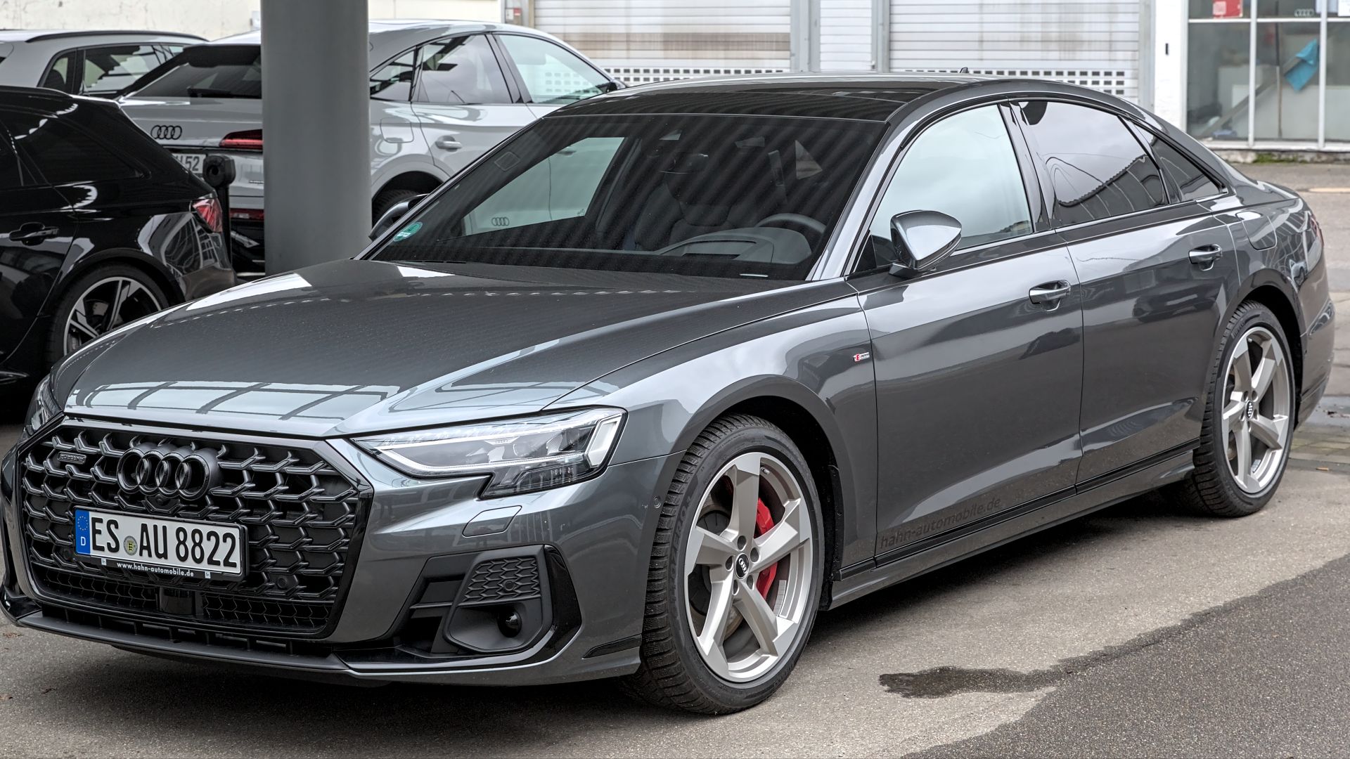 9. A8 avec le V6 3,0 T (pas le V8)