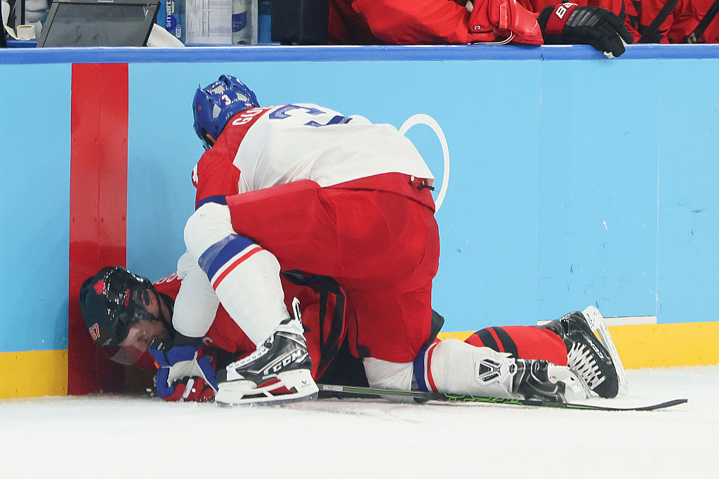 Sidney Crosby will not return to the game against the Czech Republic.