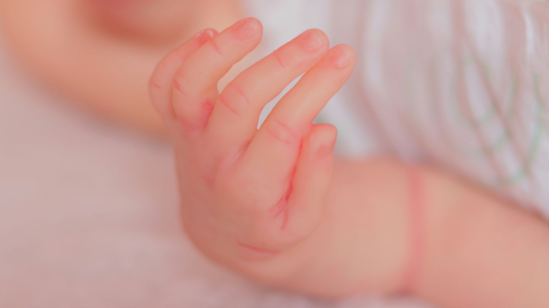 10 choses que les nouveaux parents auraient aimé acheter et 10 choses qu’ils auraient préféré ne pas acheter