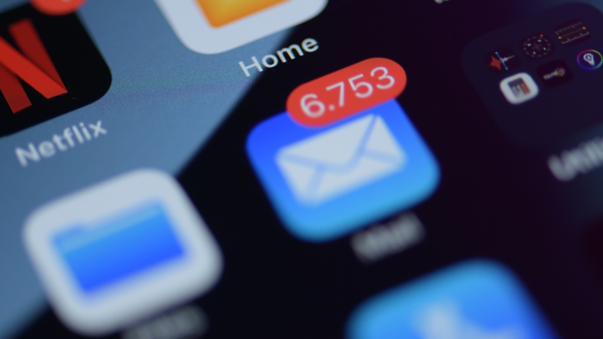 3. Limiter la consultation des e-mails et des chats à des plages horaires programmées