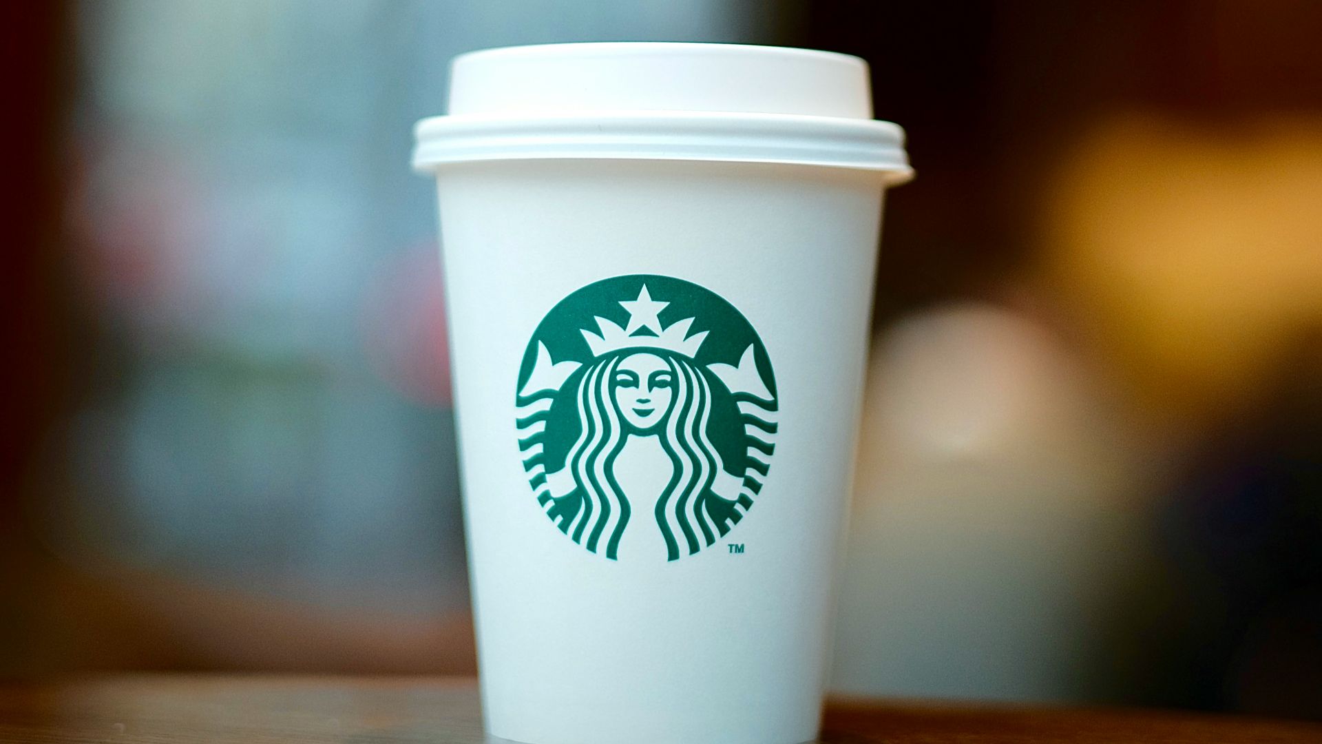 3. Starbucks Caffè Americano (Grande) — 15 calories