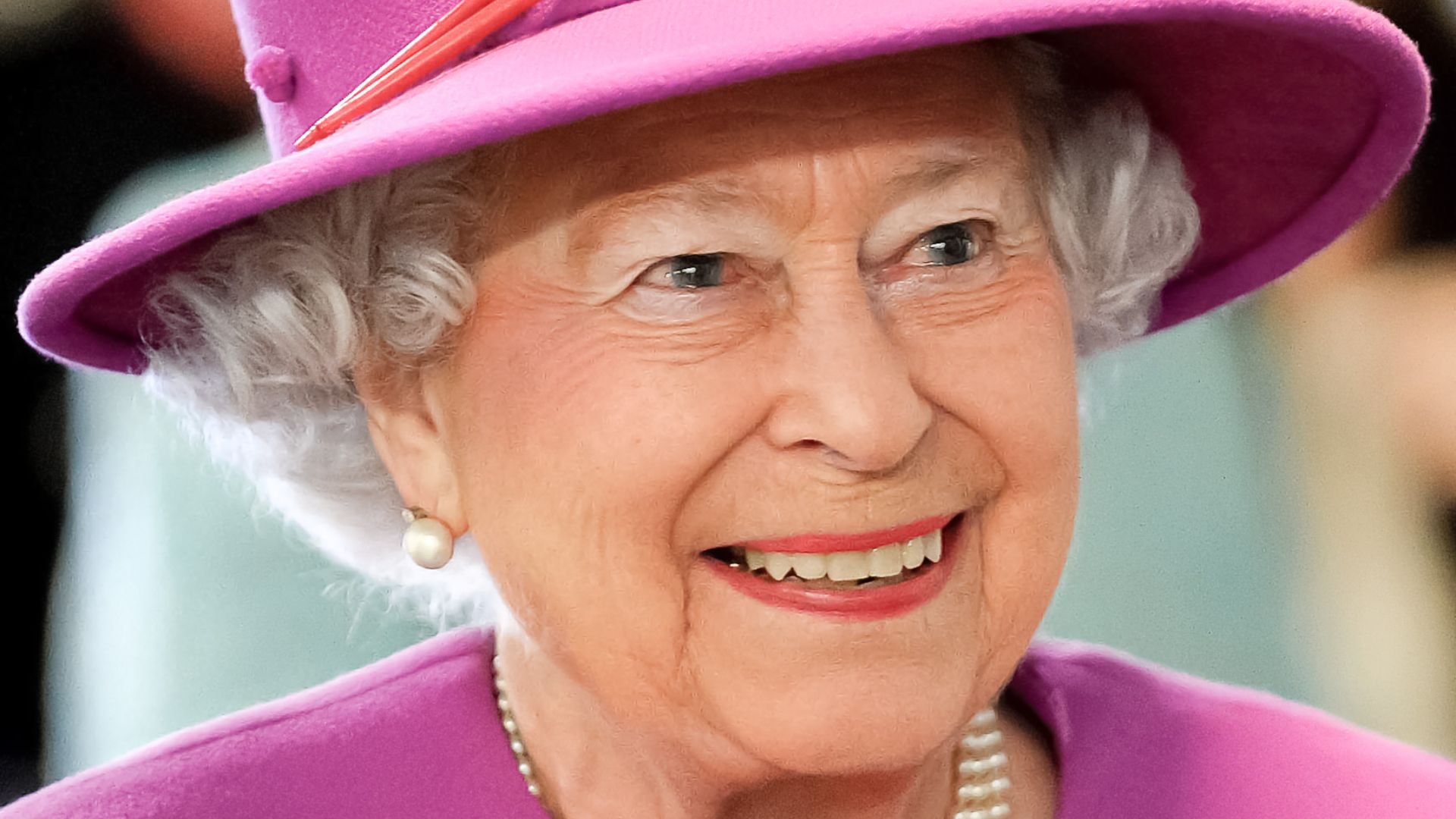 7. La reine Elizabeth II