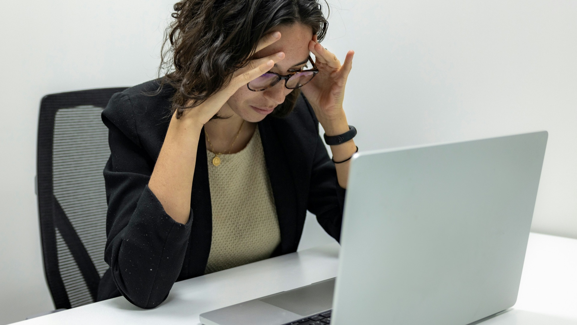 6. Vous souffrez de brouillard cérébral et de fatigue mentale tout au long de la journée.