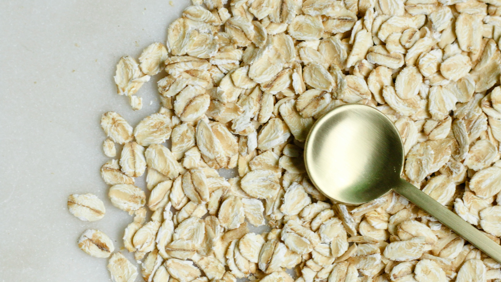 3. Les fibres proviennent presque exclusivement d'aliments riches en glucides.