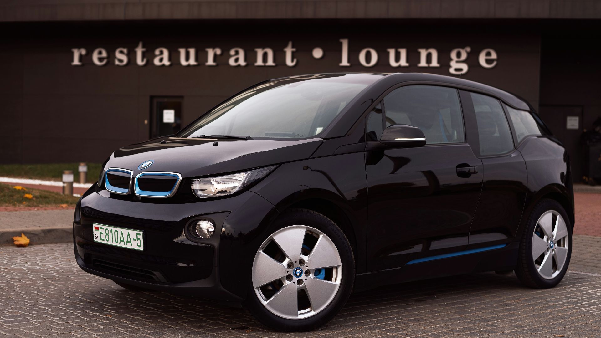 12. BMW i3