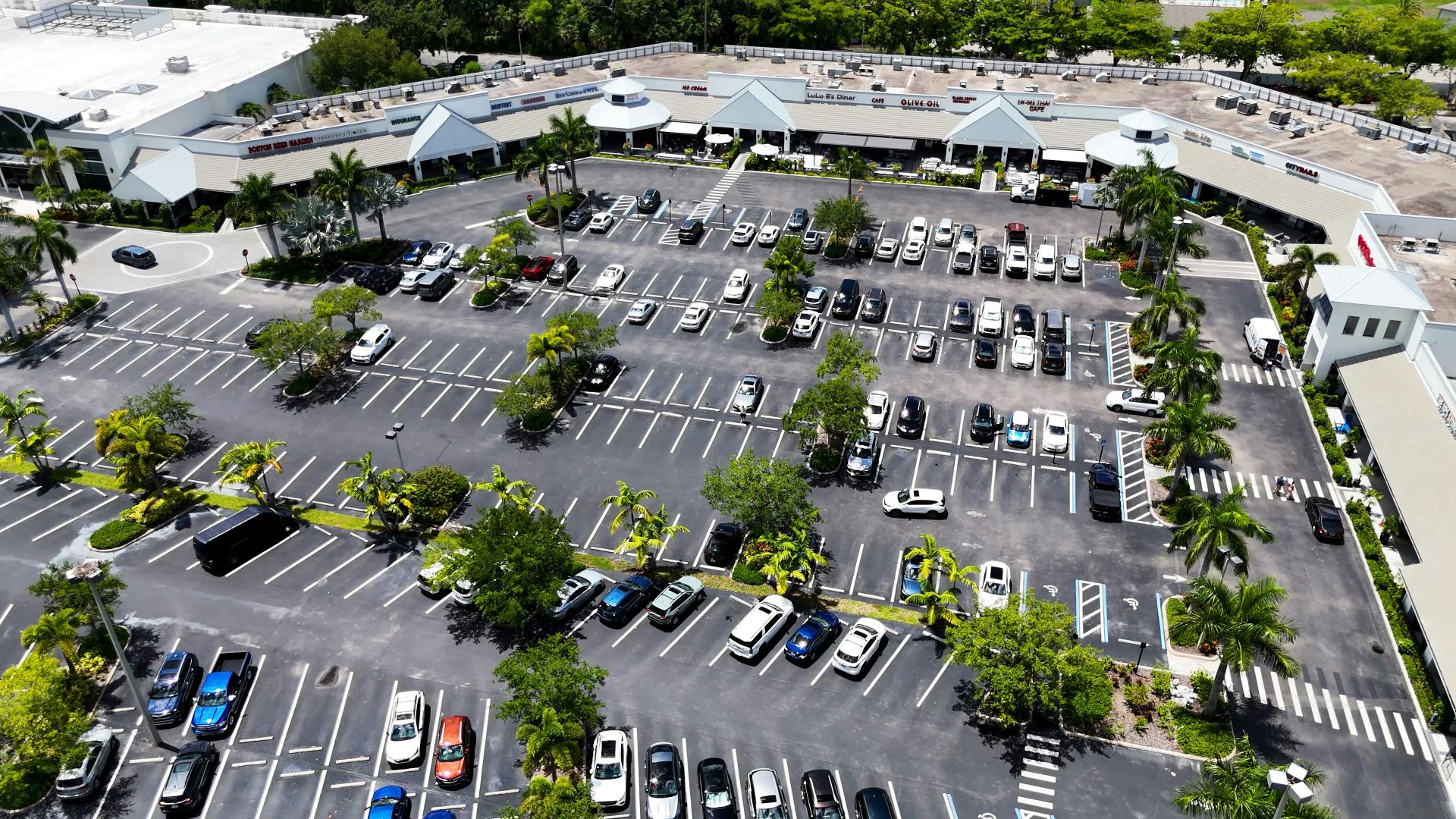9. Ignorez les places de stationnement près de l'entrée principale.