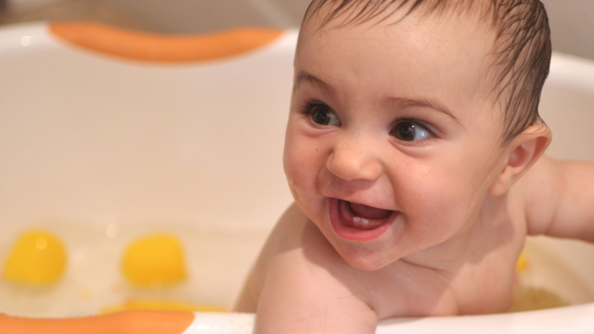 8. Une baignoire pour bébé