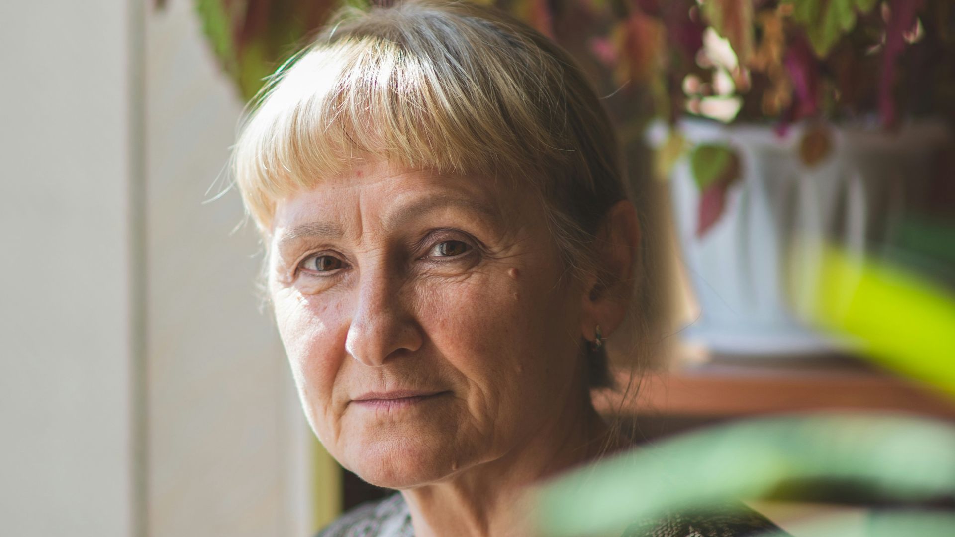 1. Elle te défend quand tu n'es pas là