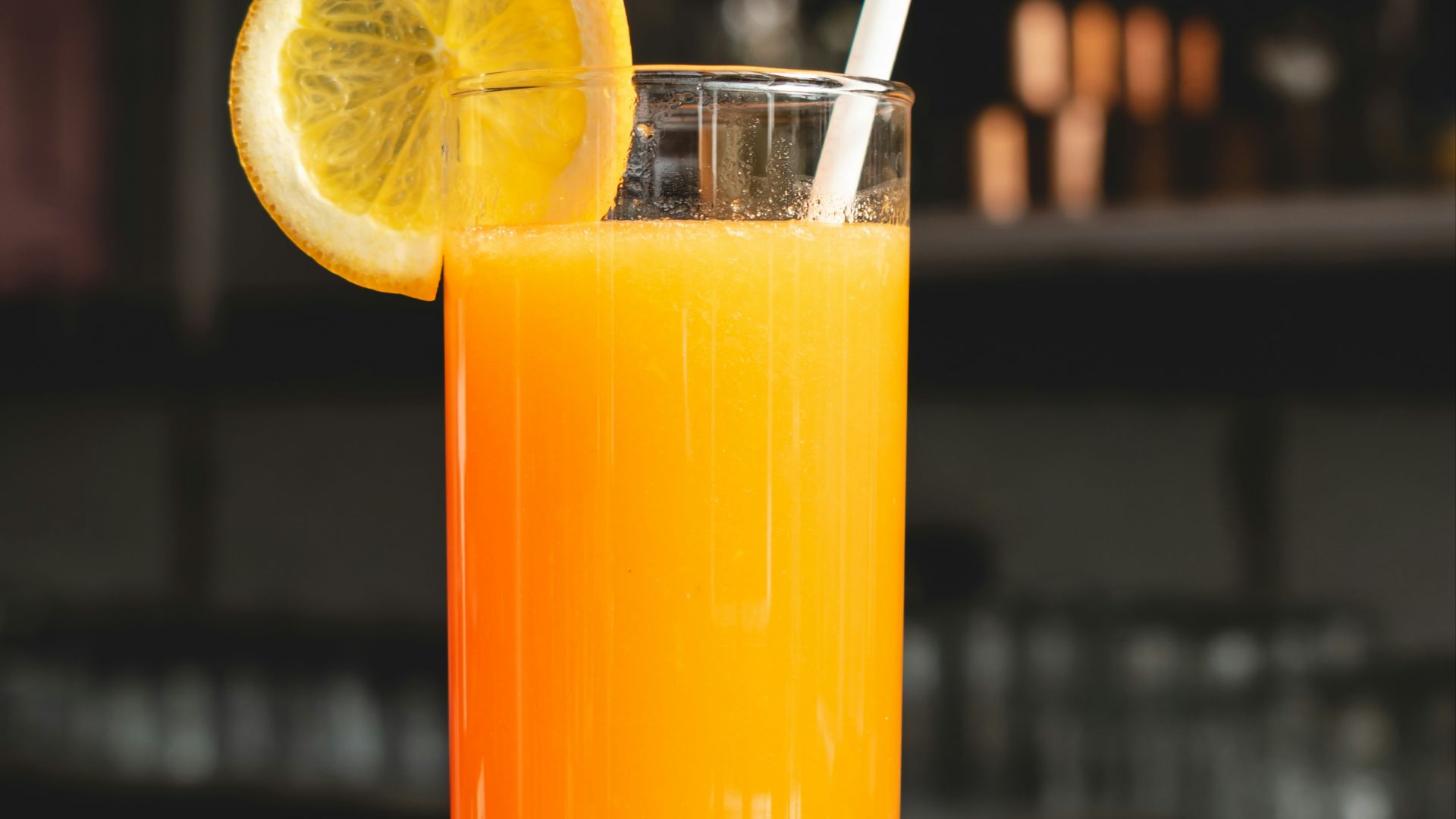 7. Regarder Liquid Sugar au dîner