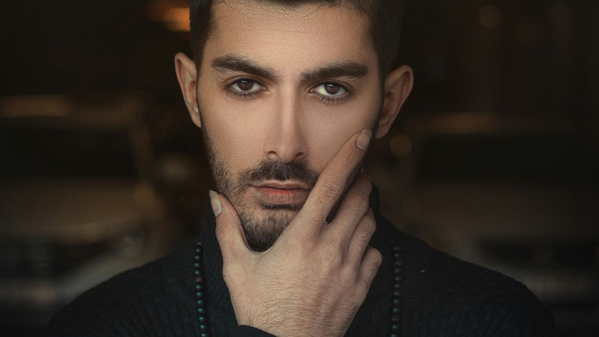 10. Elio