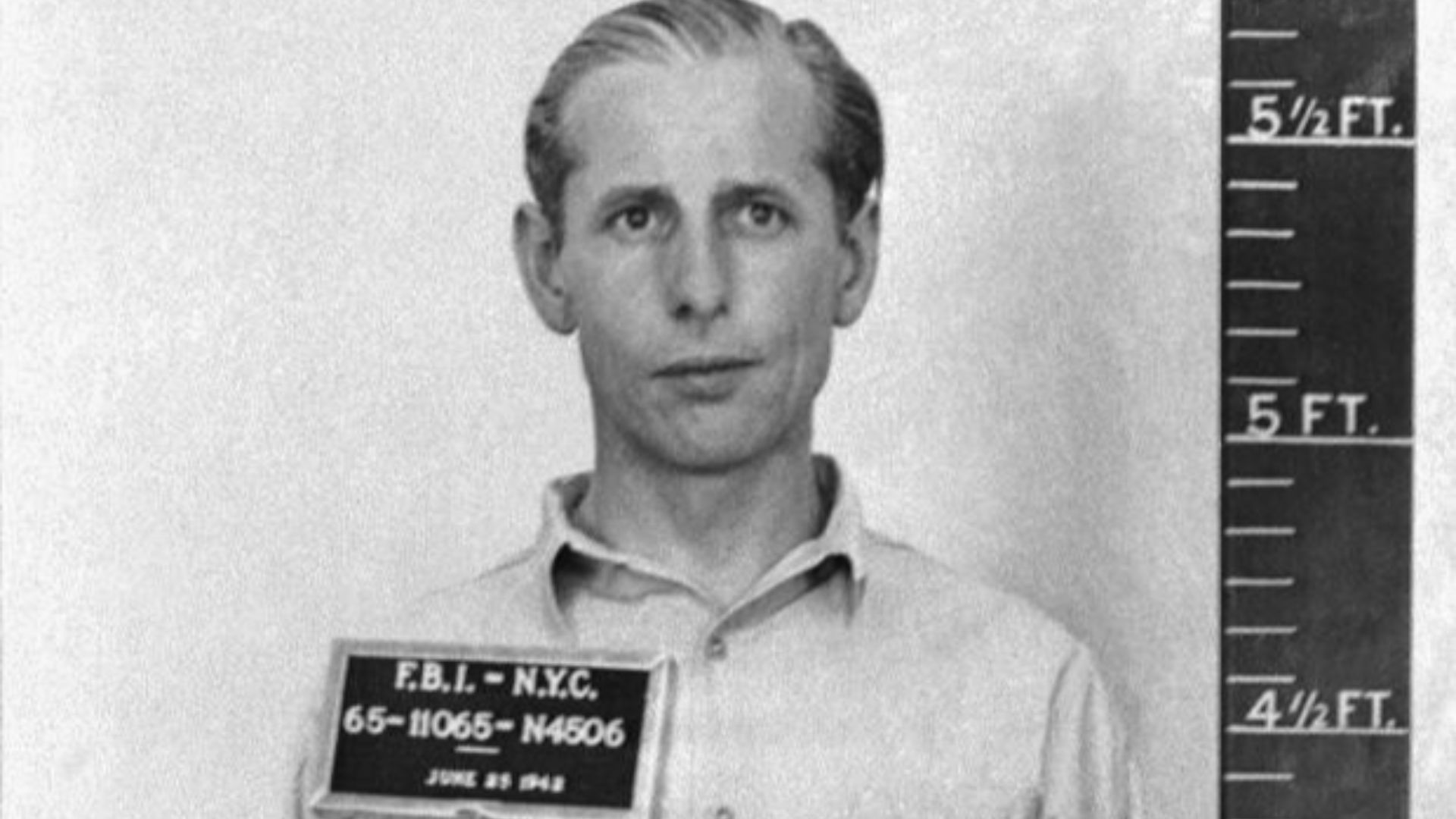 9. Un saboteur allemand s'est rendu